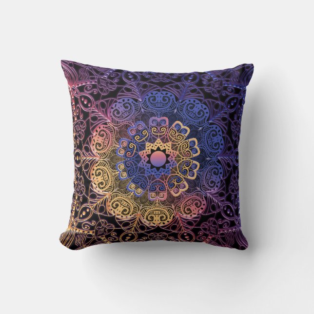 Lila och gult mandala: handdragen utformning kudde (Framsida)
