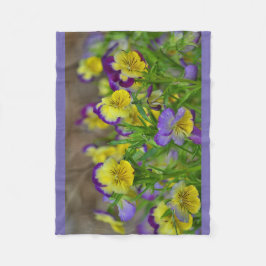 Lila och Gult Violas Fleecefilt