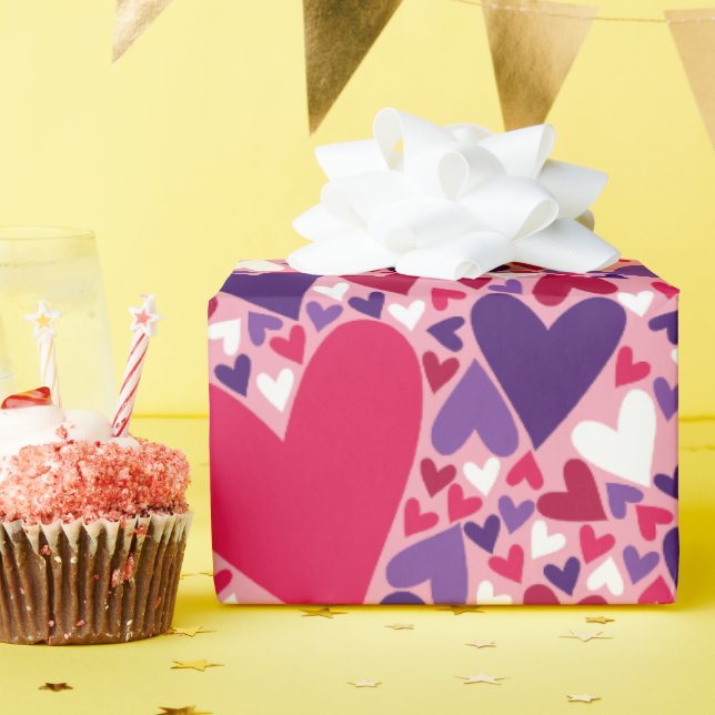Lila och Red Hearts Mönster Presentpapper (Födelsedagsfest)