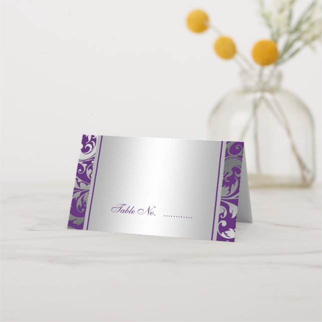 Lila och Silver Damask Swirls Bröllop Folkad Placeringskort (Framsida)