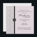 Lila och svart krångel Baroque Sweet 16 Party Inbjudningar<br><div class="desc">Den här eleganten är en vacker inbjudan till en speciellare Sweet sixteen-födelsedagsfest. I blek flavender lila och svart.</div>