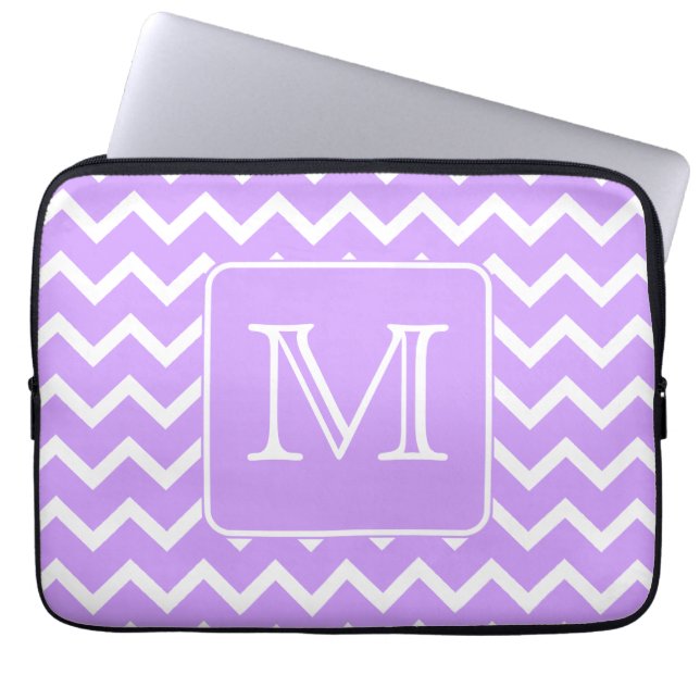 Lila- och vitsparredesign. Beställnings- Monogram. Laptop Fodral (Framsidan)