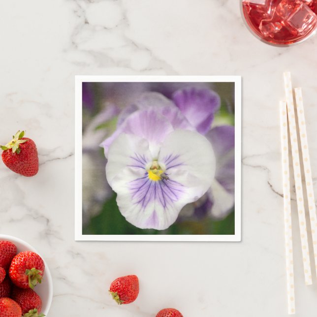 Lila och White Violas av Shirley Taylor Pappersservett (Insitu)