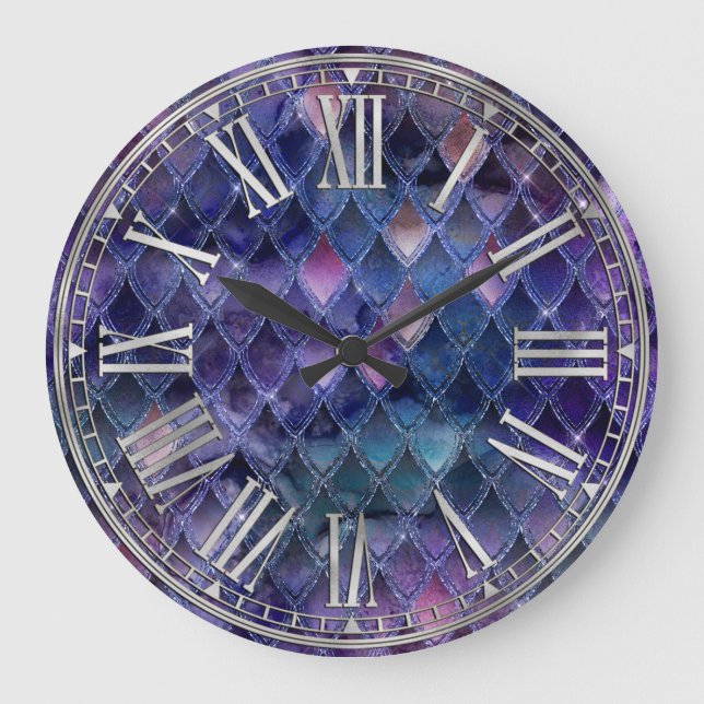 Lila Ombre & Silver Sparkles Dragon Scales Stor Klocka (Framsida)