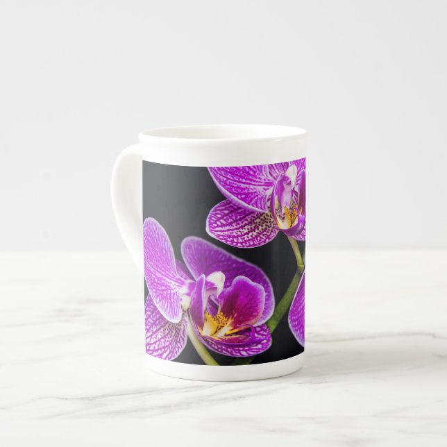 Lila orchid benporslin mugg (Framsida vänster)