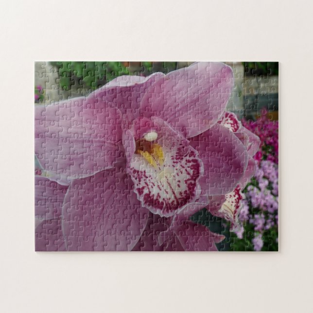 Lila Orchid och Garden Colorful Blommigt Pussel (Horisontell)