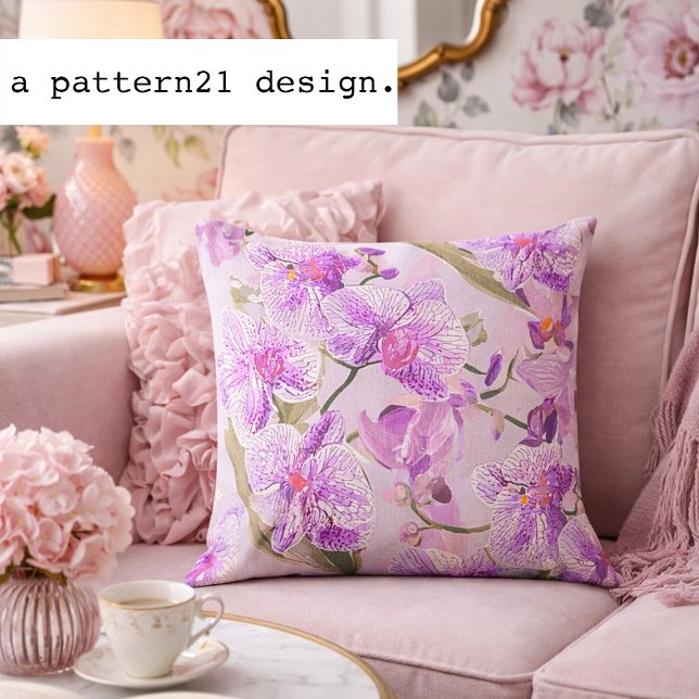 lila orkidéblomma mönster kudde (Soft lavender and pink orchid pillow brings romantic floral elegance to a cozy space)