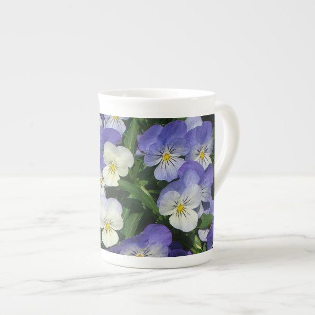 Lila Pansies Garden Blommigt Benporslin Mugg (Framsida höger)