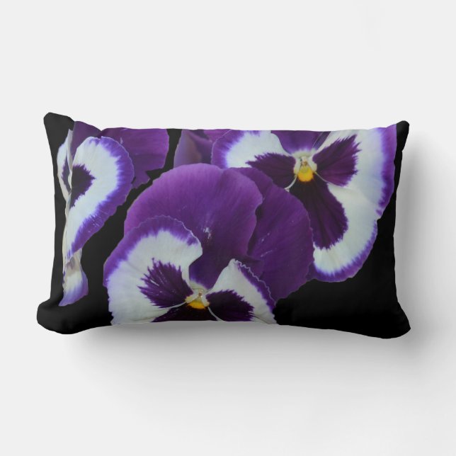 Lila Pansy Posy Lumbarkudde (Framsida)