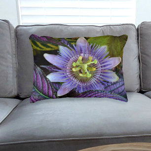 Lila Passion Flower Botanisk Blommigt Prydnadskudde