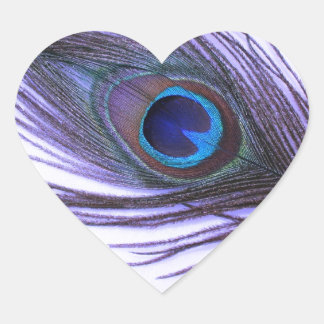Lila Peacock Feather Hjärtformat Klistermärke
