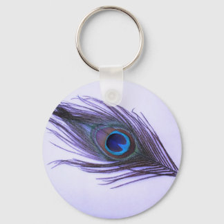 Lila Peacock Feather Nyckelring