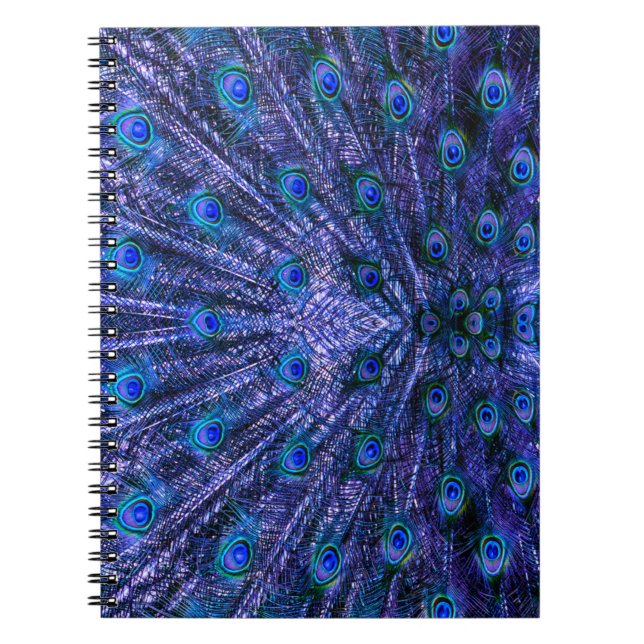 Lila Peacock Feathers Anteckningsbok (Framsidan)