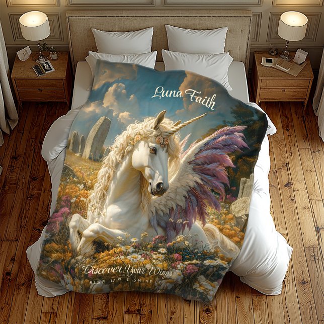 Lila Pegasus Stone Circle Fantasy Mythical Horse Fleecefilt (Skapare uppladdad)