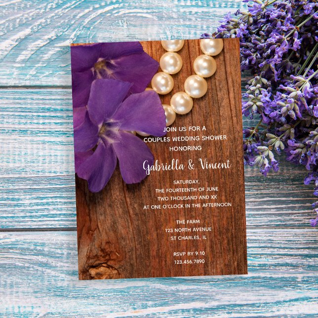 Lila Periwinkle Barn Wood Par Möhippa Inbjudningar (Skapare uppladdad)