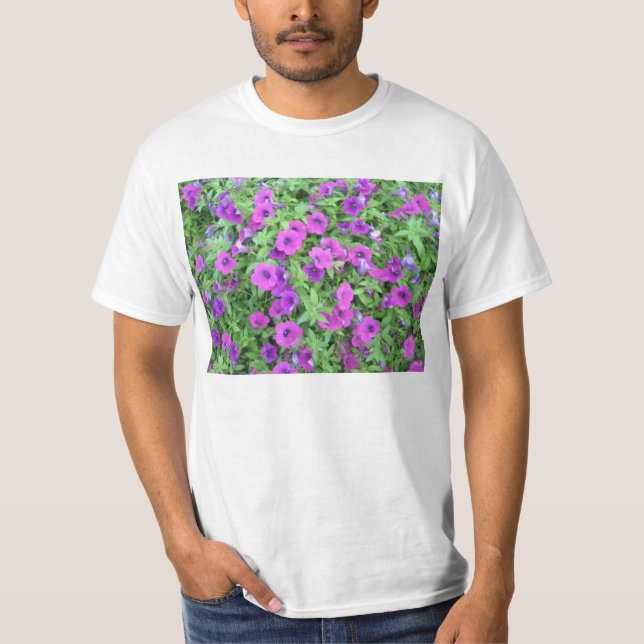 Lila Petunias Manar Value T-Shirt (Framsida)