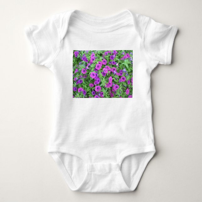 Lila Petunias Shirts Tee (Framsida)