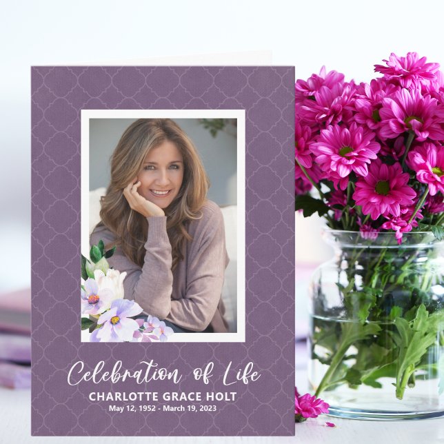 Lila Photo Flowers Memorial Program (Skapare uppladdad)