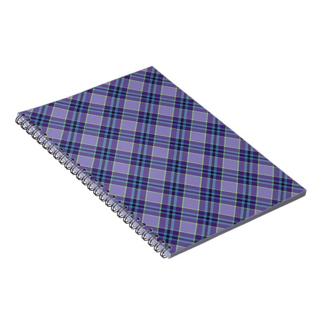 Lila Play Tartan 1 i skuggor av Lavender & Blue Anteckningsbok (Högra Sidan)