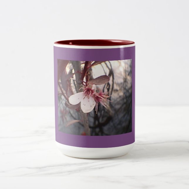 Lila Plum Design Två-Tonad Mugg (Center)