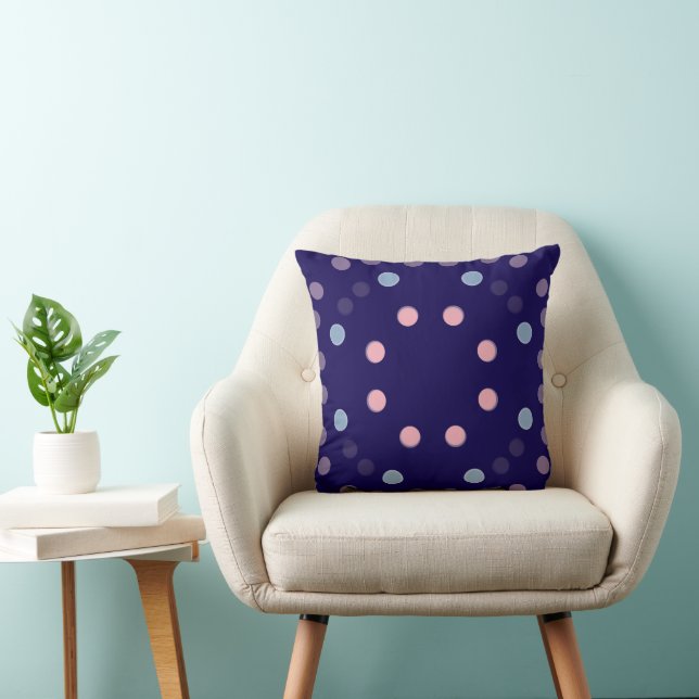 Lila Polka Dot Pillow Kudde (Stol)