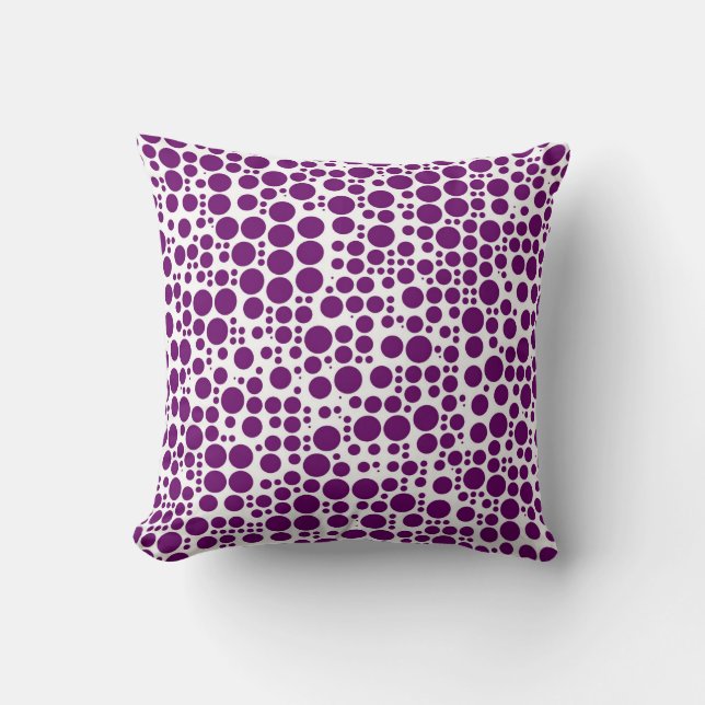 Lila Polka dots mot vit bakgrund Kudde (Framsida)