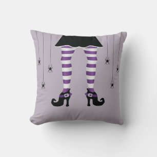 Lila randiga häxben och spindlar Halloween Kudde