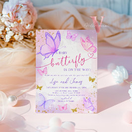 Lila Rosa Butterfly Baby Shower-inbjudan till Guld Inbjudningar