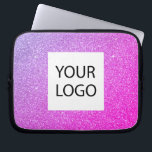 Lila Rosa Glitter - Anpassningsbar Logotyp Marknad Laptop Fodral<br><div class="desc">Lila och Rosa Ombre Modern och Professionell Faux Glitter och Gnistra Elegant Anpassningsbar PR Corporate Bag eller Logotyp Promotional Sleeve för en skönhetsindustrigåva. Det här fodral kan anpassas så att det omfattar företagets eller företagets logotyp.</div>