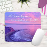 Lila Rosa Ocean Sunset Photo Inspirational Quote Musmatta<br><div class="desc">"Med den nya dagen kommer ny styrka och nya tankar." Detta dramatiska kustlandskap, Palos Verdes, Kalifornien, pristine, havets strandlandskap, som tas nära solnedgången, exuderar fredlighet och ensamhet varje gång man användor den här eleganten, fotografering mousserande. Ett inspirerande citat i ett vitt kalligrafiskt skript täcker över fotot. Gör en underbar gåva,...</div>