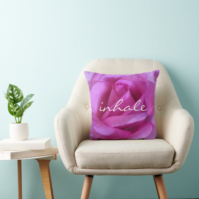 Lila Rosa ros Photo Inhale Quote Bold Modern Kudde (Stol)