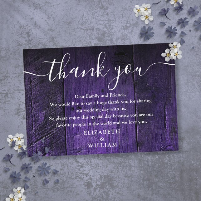Lila Rustic Barn Wood Bröllop Tack Placeringskort (Purple Rustic Barn Wood Wedding Thank You Place Card)