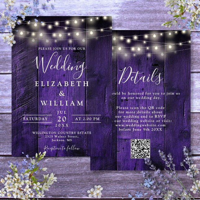Lila rustika stränglyktor med QR-kod för bröllop Inbjudningar (Purple Rustic Wood Wedding String Lights QR Code Invitation)