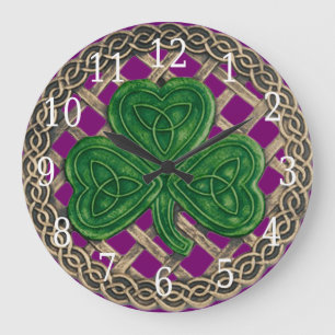 Lila Shamrock och keltiska knop Rund klocka