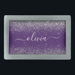 Lila Silver Glitter Girly Glam Monogram<br><div class="desc">Lila och Silver Gnistra Glitter Skript Monogram Namn Bälte Buckle. Detta gör perfekt studenten,  söt 16 16,  18,  21,  30,  40,  50,  60,  70,  80,  90:e,  100-årsdag,  bröllop,  möhippa,  årsdag,  babydusch eller bachelorette-gåva till någon som glam lyx och chic stilar.</div>