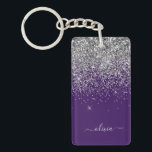 Lila Silver Glitter Girly Glam Monogram Nyckelring<br><div class="desc">Nyckelkedjan Silver och Lila Gnistra Glitter Script Monogram Namn. Det gör perfekten söt 16-årsjubileum,  bröllop,  möhippa,  årsdag,  babydusch eller bachelorette-fest för någon som glam lyxen och chic stilar i kärlek.</div>
