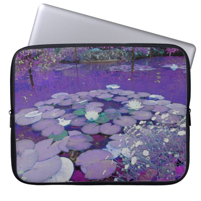 Lila Sjö Dreaming Laptop Sleeve (Framsidan)