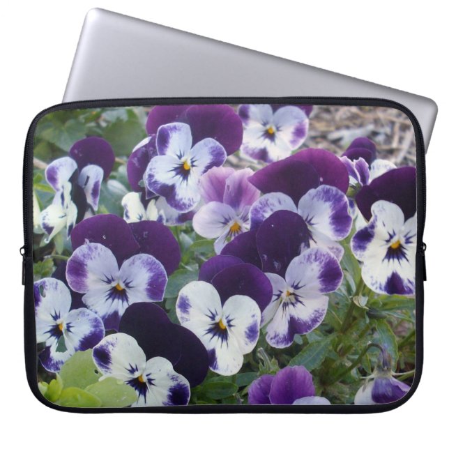Lila Söt Pansies Laptop Sleeve (Framsidan)