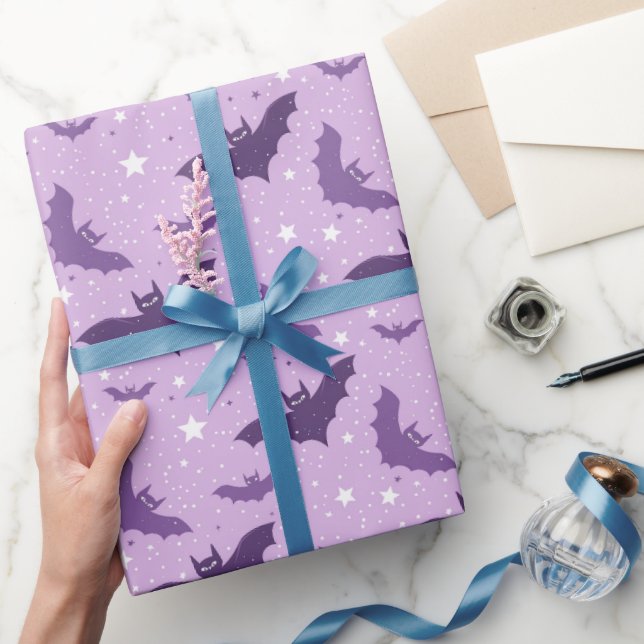 Lila söta gotiska fladdermöss presentpapper (Gifting)