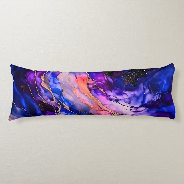 Lila Space Nebula i Alcohol Bläck Kroppskudde (Framsidan)