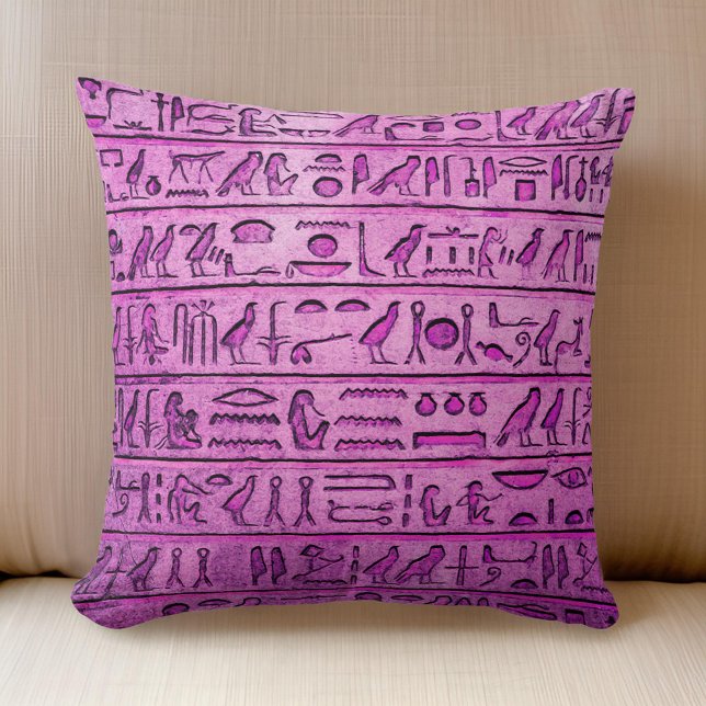 Lila Square Pillow för antika egyptiska hieroglyfe Kudde (Purple pillow fit for a pharaoh! 💜🔹 #EgyptianStyle #RelaxLikeRoyalty)