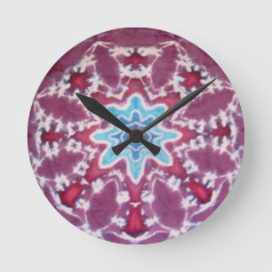 Lila Star Tie Dye Rund Klocka
