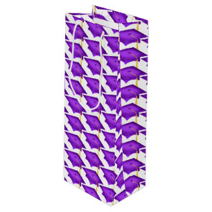 lila studentmössor med guld tassel