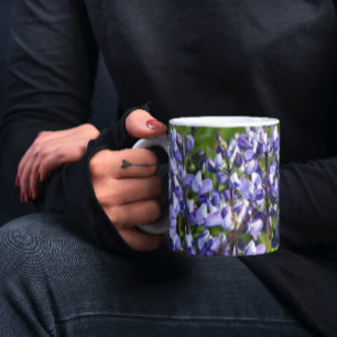 Lila Subalpine Lupine Blommigt Kaffemugg