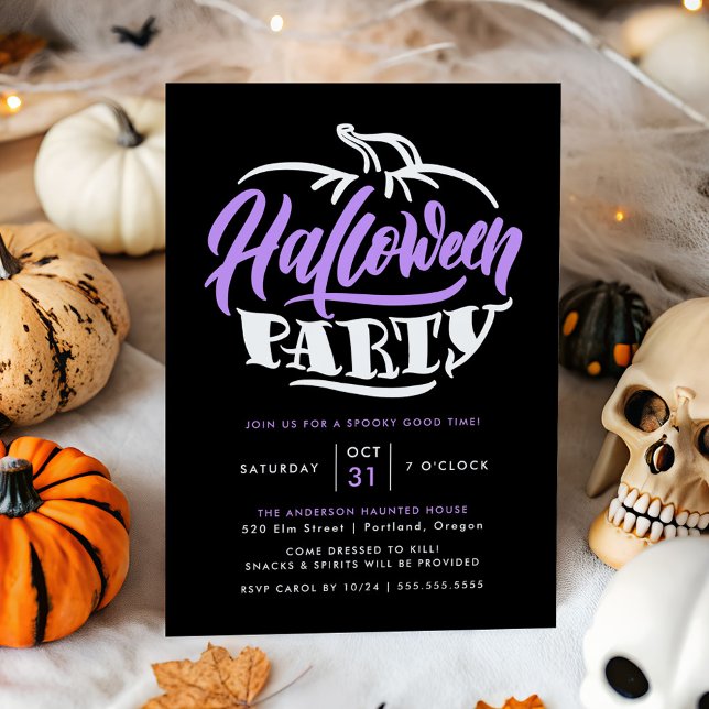 Lila & Svart Pumpa Typografi Halloweenfest Inbjudningar (Skapare uppladdad)