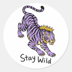 Lila Tiger Var Vild Rolig Djur Runt Klistermärke