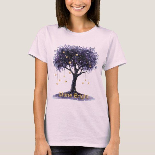 Lila Träd Guldstjärnor Lyser Starkt T Shirt (Framsida)
