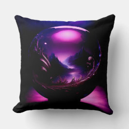 Lila transparent lobe med bergslandskap kudde