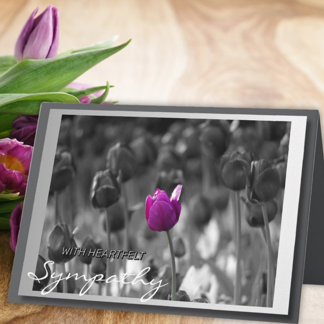 Lila Tulip med djupt kända kondoleanser Kort (Skapare uppladdad)
