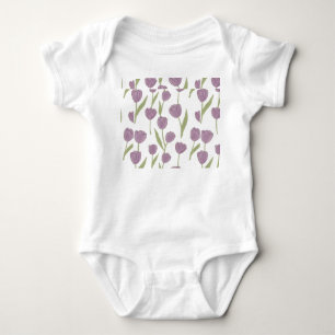 Lila tulpanblommig mönster t shirt